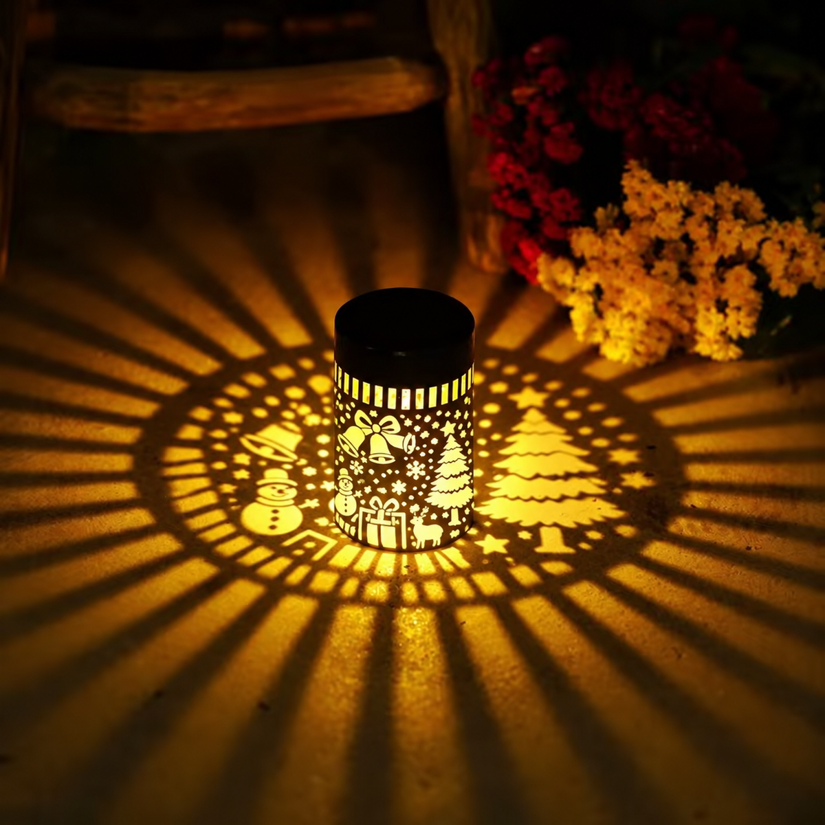 Kindulo™ Christmas Decorative Solar Projection Light, IP65 Waterproof